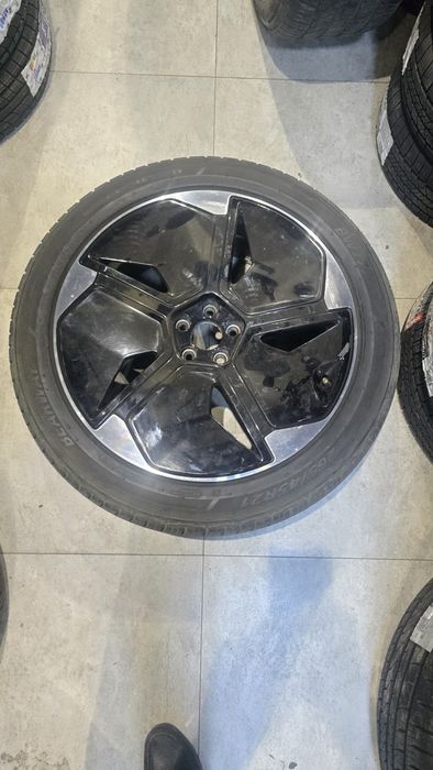 265/45/R21 zeekr diska balon