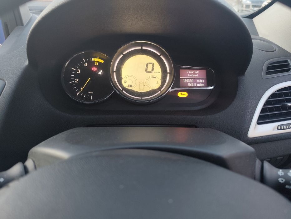 Рено Меган 1.5 dci 110k ЗА ЧАСТИ
