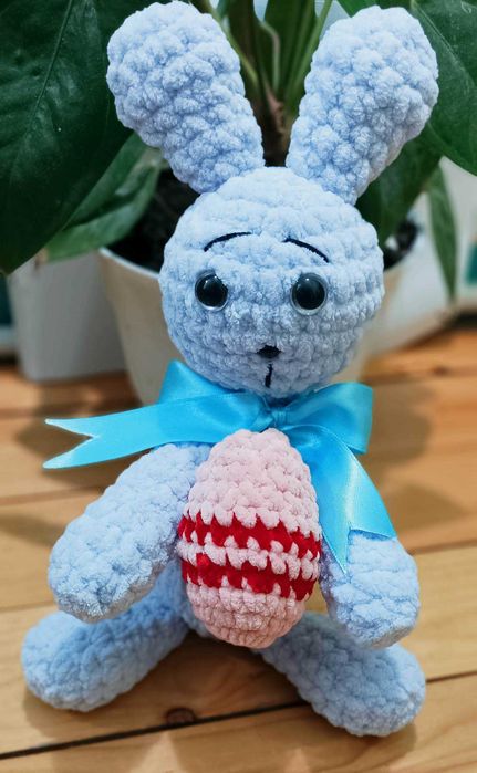 Плюшено зайче амигуруми