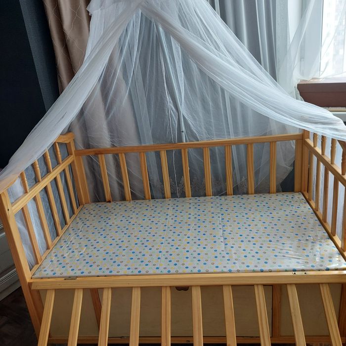 Продантся манеж для малышей