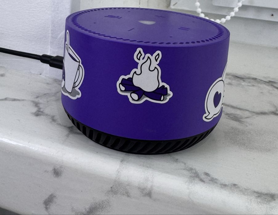 Продам колонку Алису