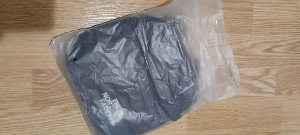 Продам сумочку North Face