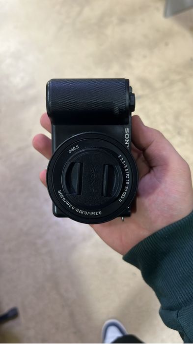 Продам Sony ZV-E10 Mark II + кит 16–50мм