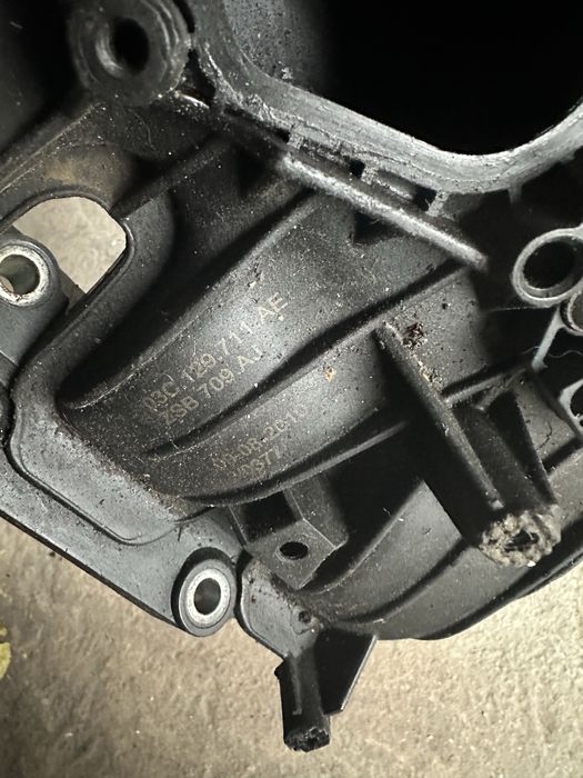 Колектор 1.4 tfsi vw audi seat skoda