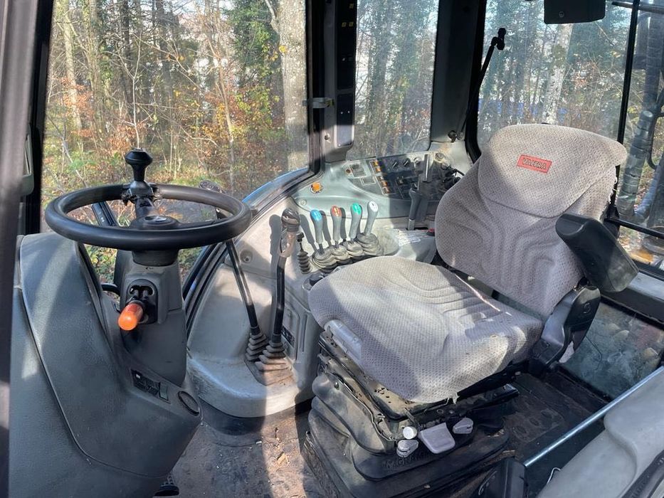 Tractor Valtra T191H 210CP separat macara forestiera cu telecomanda