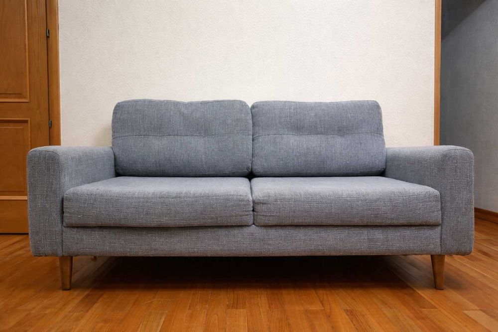 Диван 2х местный