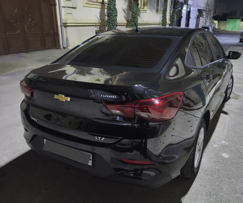 Chevrolet Onix 2025 AT 6900km