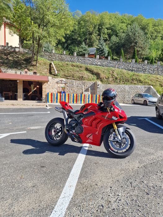 Ducati Panigale V4S 2023