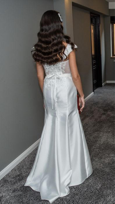 Rochie de mireasă la comandă, tip sirenă
