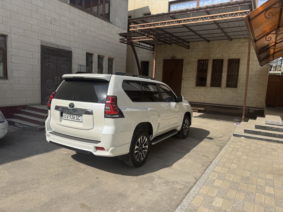Toyota Land Cruiser 150