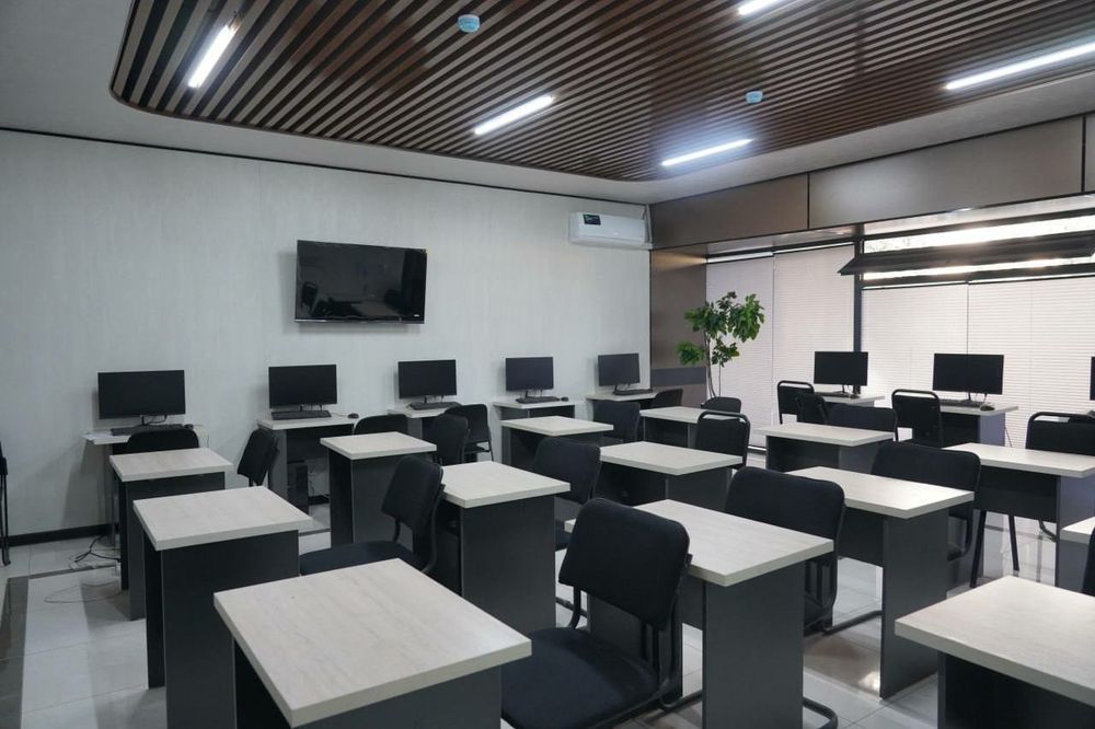 Срочно Продажа Здание ВУЗ Городок