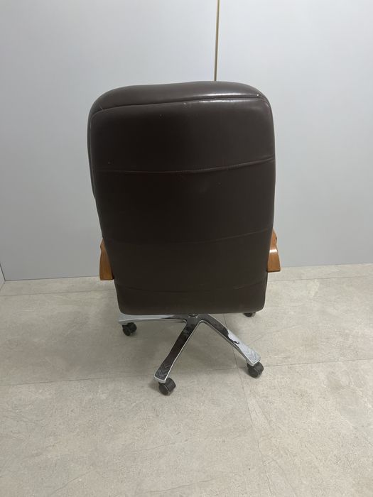 Продам офисное кресло