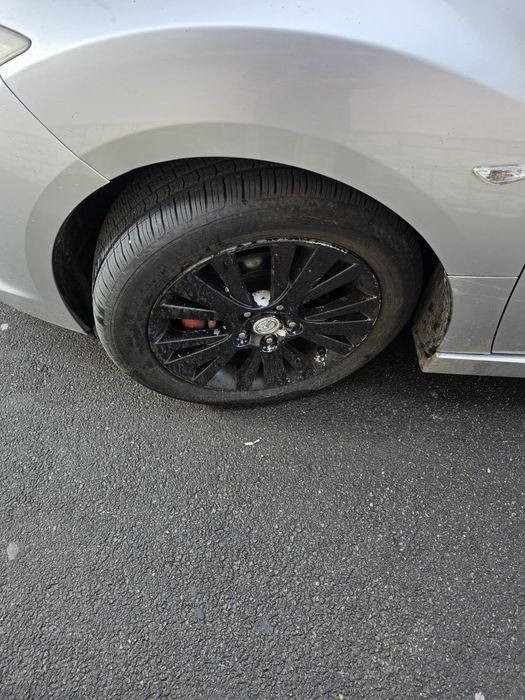 Vând jante de mazda 6  4 bucăți 215 55 17, tot ce se vede in poze 500 de lei