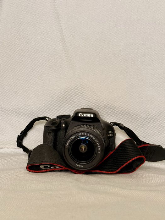 Canon EOS 600D + Canon EF-S 18-55mm F/3.5-5.6