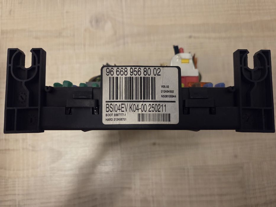 Modul BSI (Panou Sigurante) cod OEM:966689568002, Peugeot / Citroen