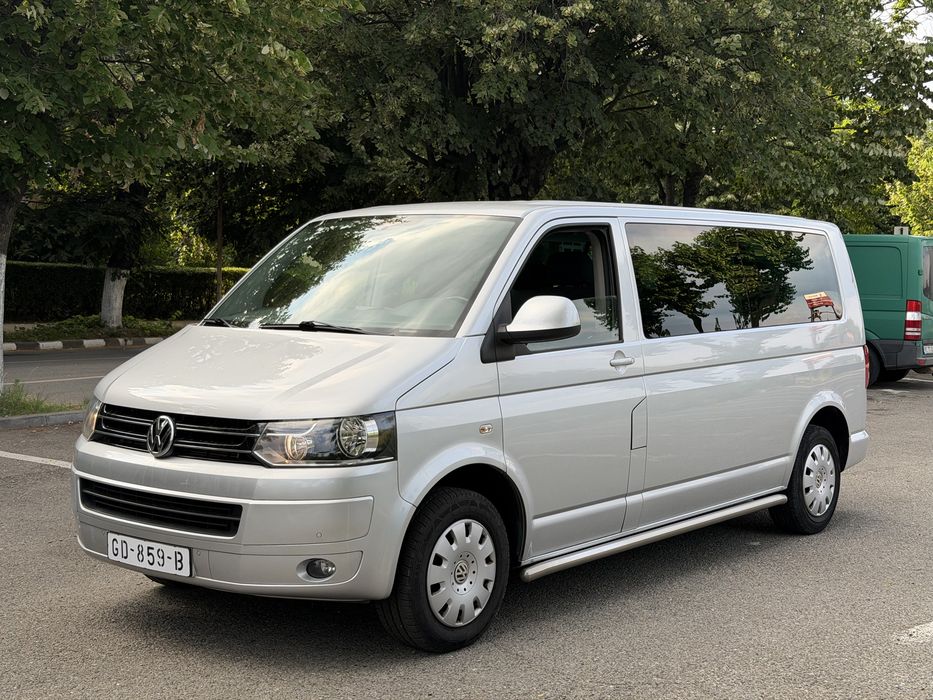 VOLKSWAGEN Caravelle