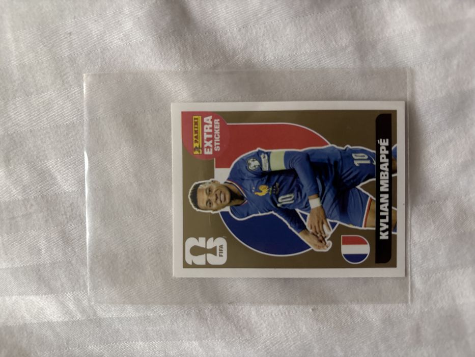 Vand extra stiker Mbappe gold