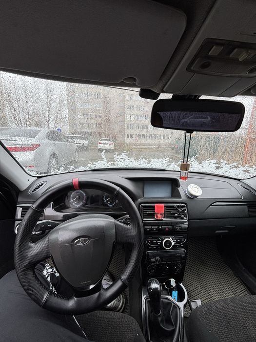 Продам приору люкс