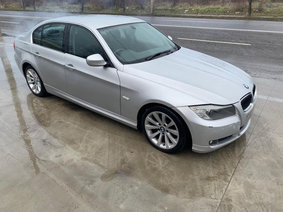 Dezmembrez bmw e90 330 facelift/bmw 330d/e90 facelift/bara fata/capota