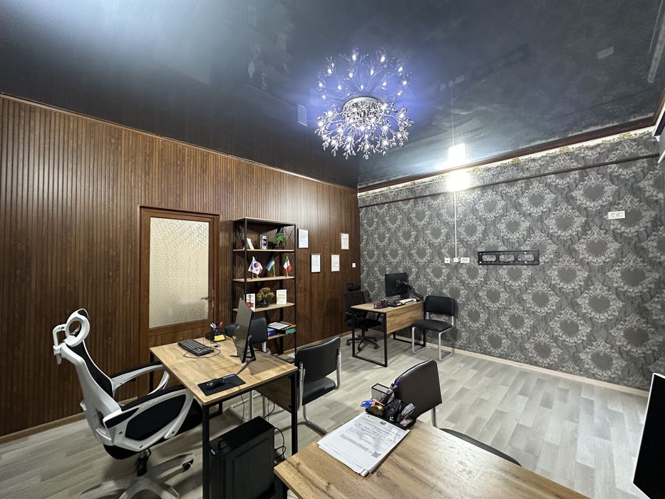 Катартал • Офис в аренду, 1 линия • 35 м² • Паркинг 3 авто