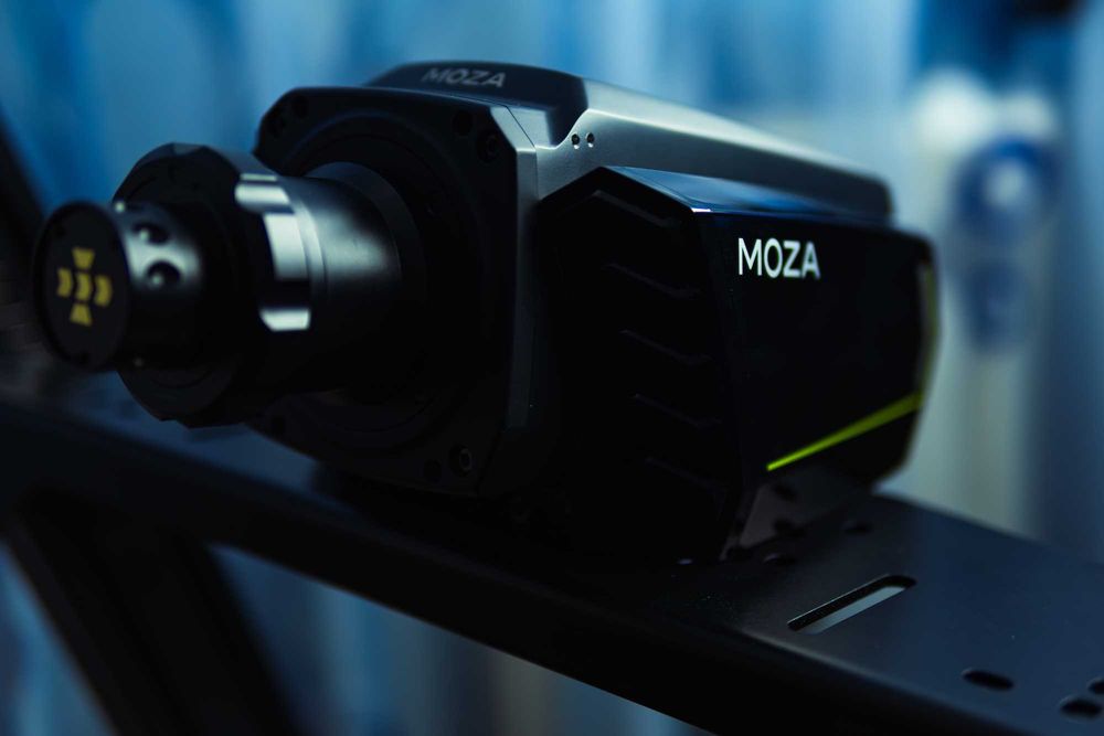 Moza R16 Rev 2 База + Moza Kill Switch