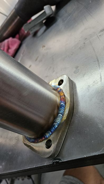 Цветна заварка на неръждавейка и алуминий