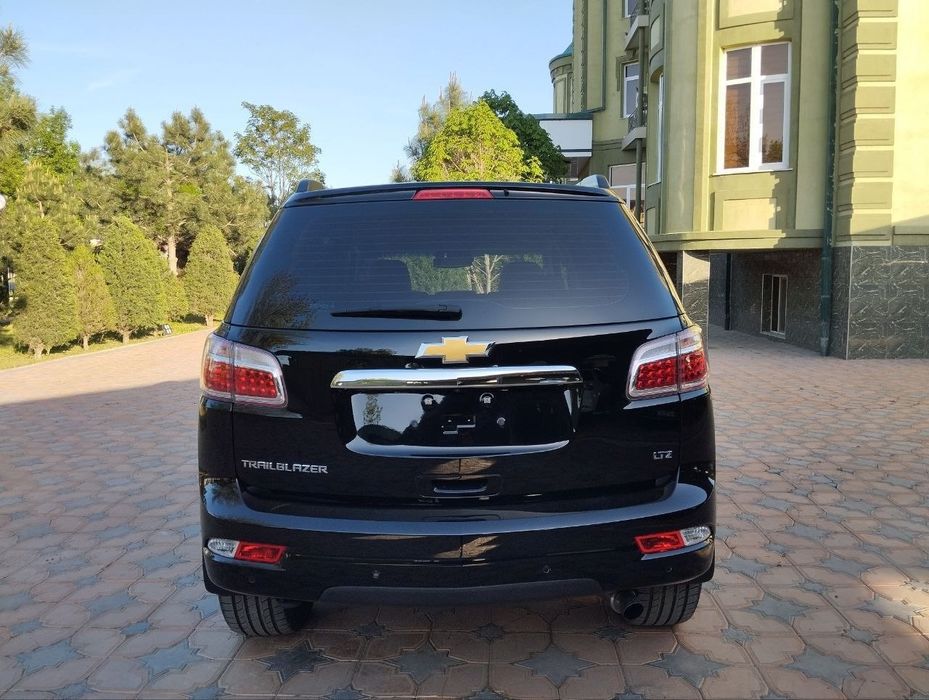 TRAILBLAZER 2022! 3.6V Atmosferni Benzin da. 3_qator 7-sdena