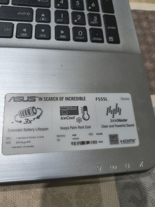 Лаптоп Asus 15,6 инча