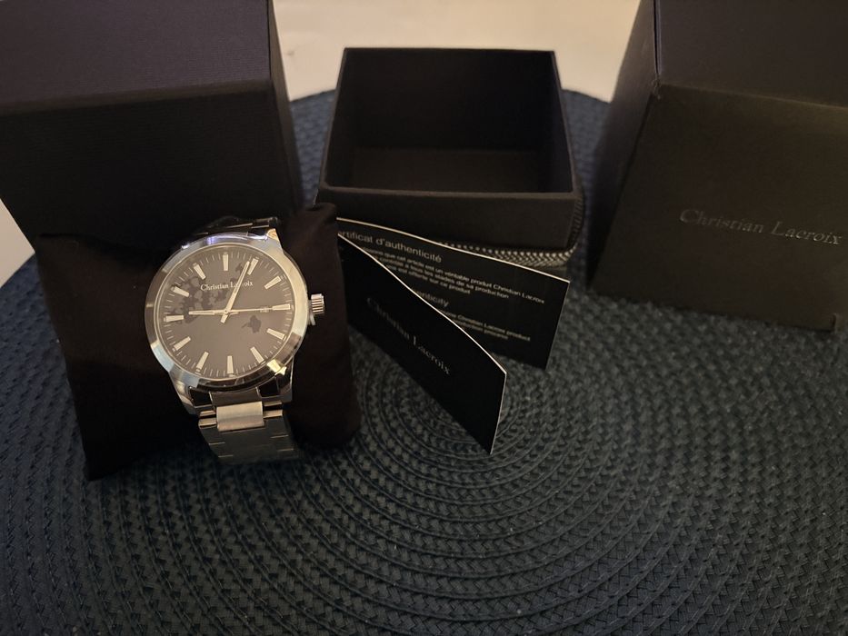 De vanzare ceas Christian Lacroix nou sigilat