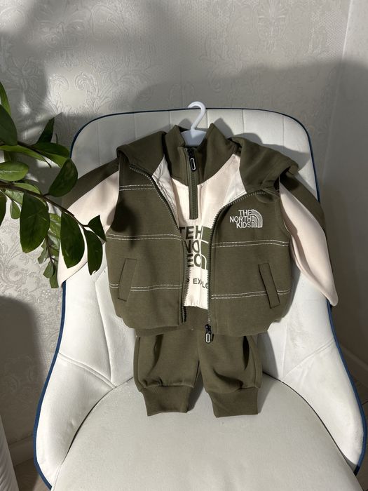 Детский костюм для мальчиков. Идеально подойдет для прогулок