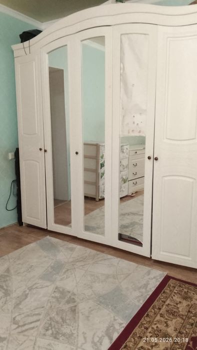 Продам спальный гарнитур