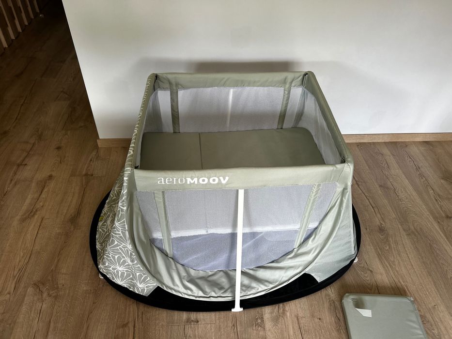 Сгъваема детска/бебешка кошара AeroMoov AeroSleep – перфектно състояние