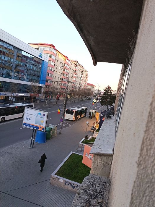 Inchiriez apartament 2 camere Ultracentral