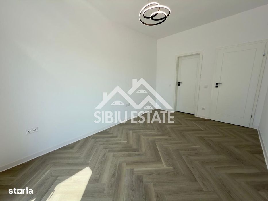 Apartament la CHEIE, 3 camere, 2 parcari si 1 boxa