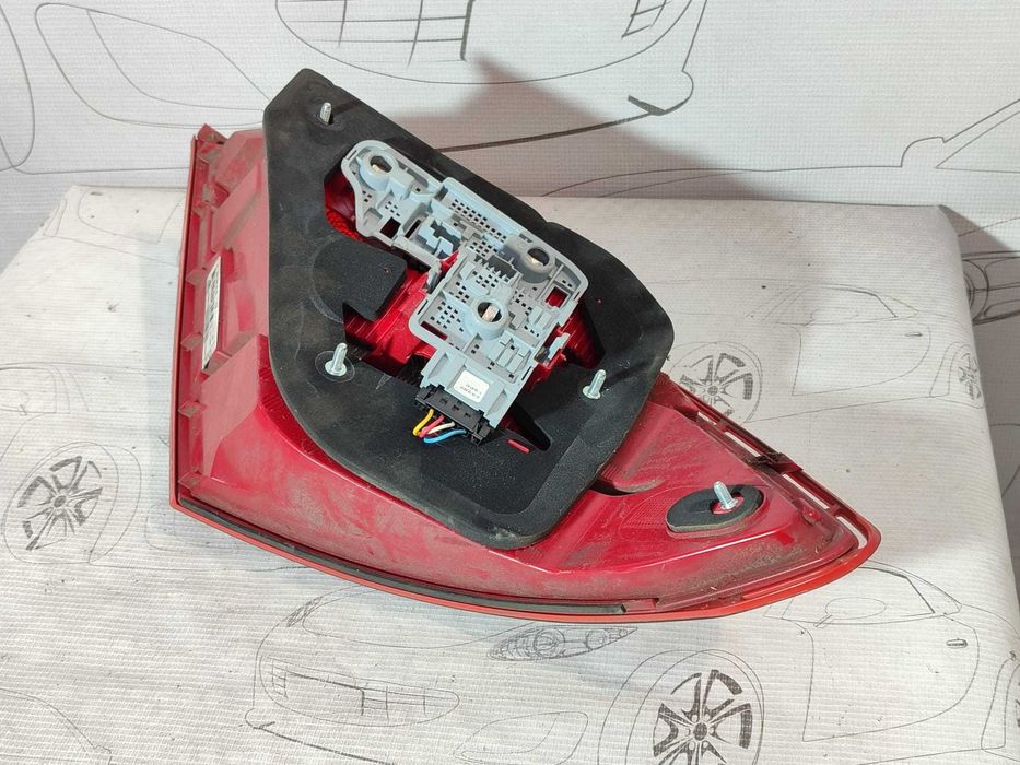 Stop aripa spate dreapta Sedan Mercedes-Benz Clasa C W204 Facelift 2011-2014 OEM A2049060503 (5G3)