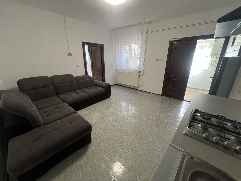 Inchiriez casa zona Dacia pe termen lung