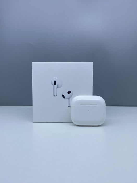 Apple AirPods 3 series
