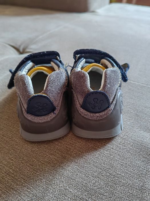 Обувки за момченце