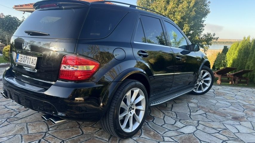 Mercedes-Benz ML 320