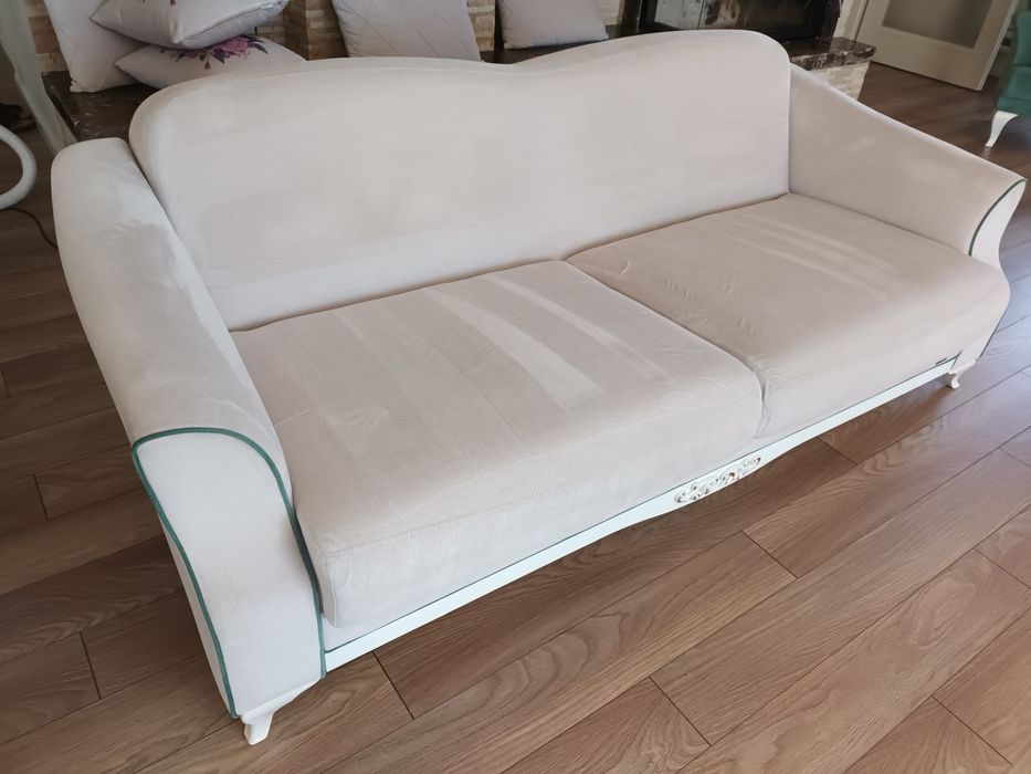 Качествено пране / изпиране на мека мебел и автомобили