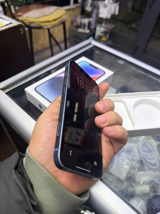 Продам iPhone 14