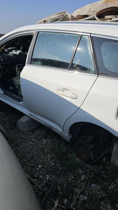 Usa stânga spate Toyota Avensis t27 break 2009-2015