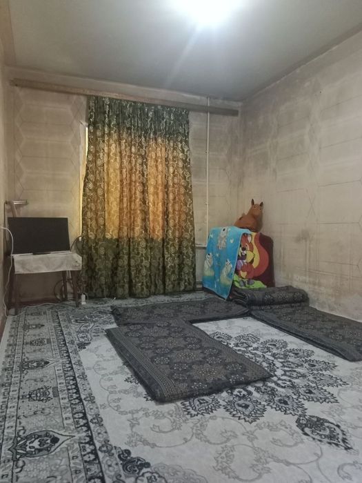 1 xonali oq tepa Novza maxallasida