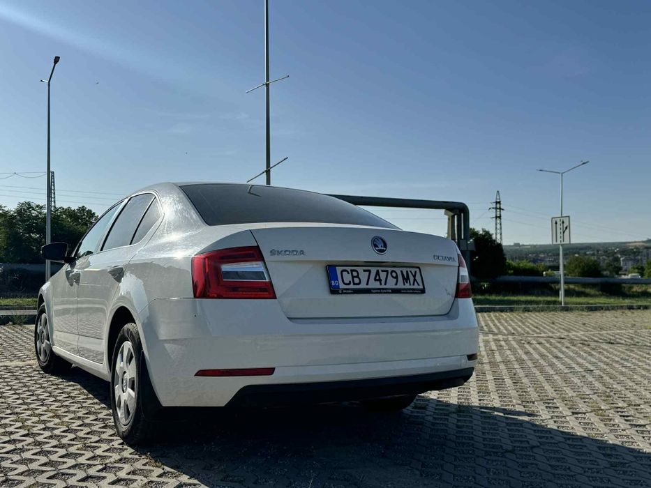 Продавам Шкода октавия