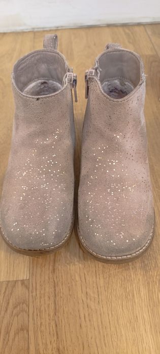 Botine mărimea 27