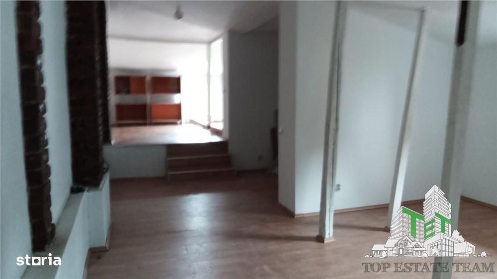 Casa 6 camere de inchiriat , activitate comerciala sau office , parcar