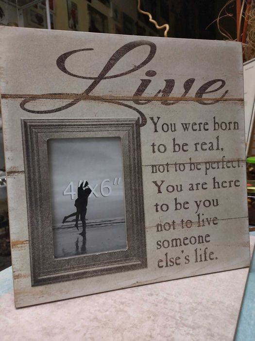 Дървена ретро рамка  за снимка от Испания 30 см х 30 см