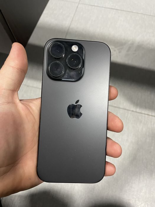 Iphone 16pro 256gb в отличнем состоянии цена 870$