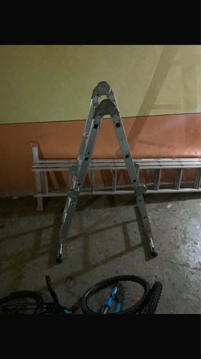 ‼️Vand 2 scari la un preț o scara mare cu 3 trepte si una mai mica‼️