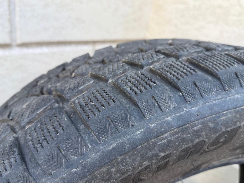 275/55R21 Продается зимняя резина на Лексус570